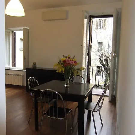 Leonina Studio Apartment